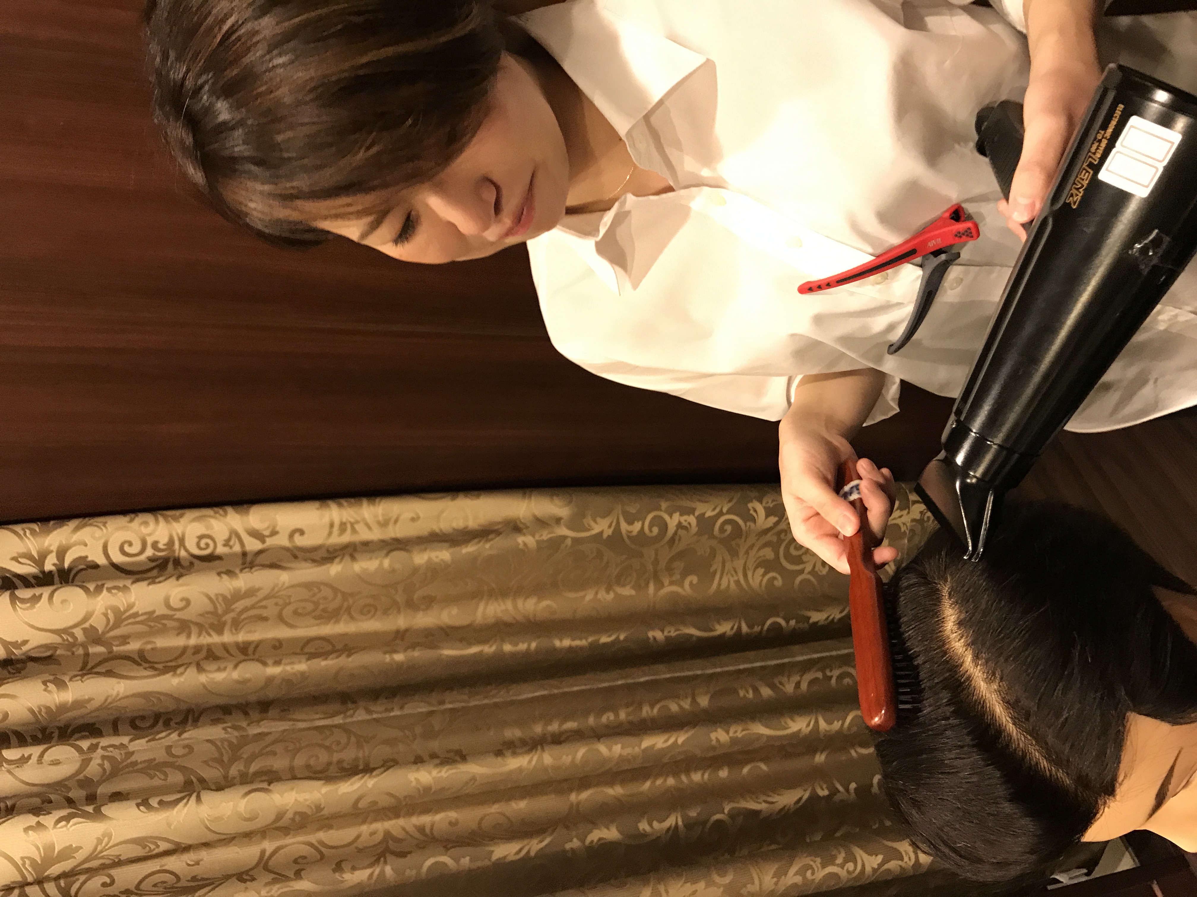 今月の新人は 理容師の求人 土日休有り 教育制度も充実のヒロ銀座