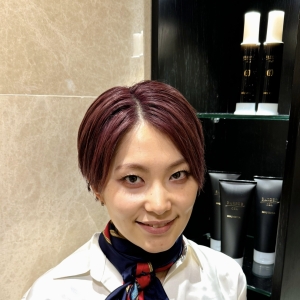 Ayaka  (nhà tạo mẫu hàng đầu)