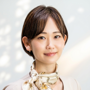 冨塚　智恵美　※指名料2,200円【カット以外指名不可】