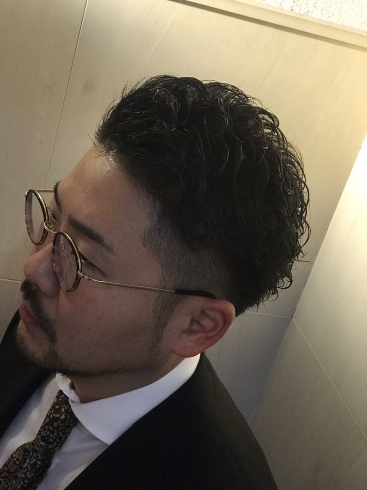 サイドパートパーマ ヘアカタログ 高級理容室 床屋 ヒロ銀座ヘアーサロン