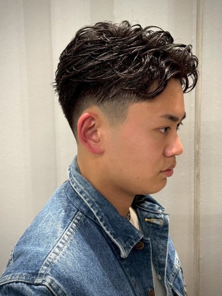 自然なパーマ！ニュアンスパーマ×ナチュラルフェード