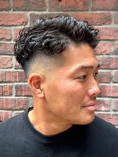 刈り上げ×パーマで魅せる「フェードパーマ」