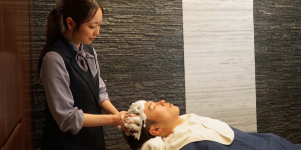 日々の仕事の疲れを癒す！炭酸ヘッドスパ