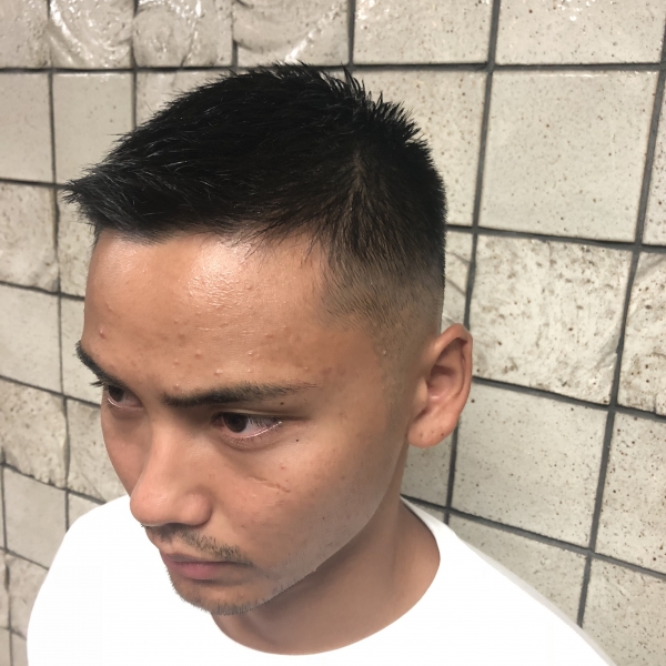 ショートスパイキーフェード ヘアカタログ 高級理容室 床屋 ヒロ銀座ヘアーサロン