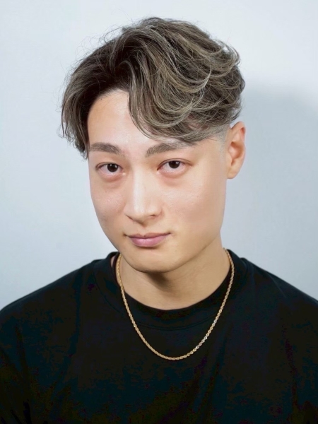 今っぽく決まる大人センターパートの魅力