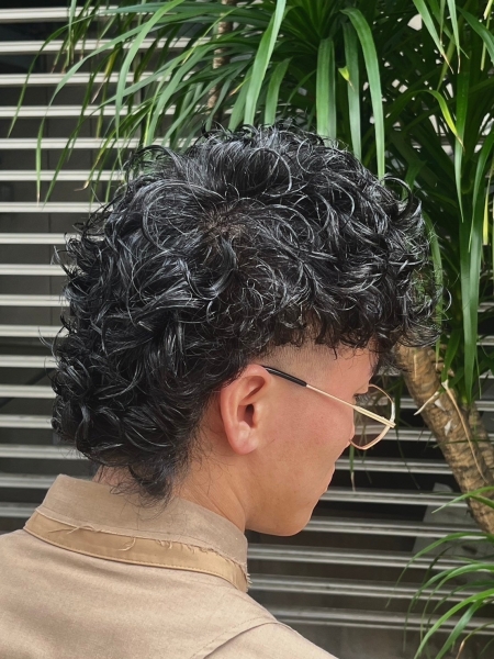 「新しい髪型」で毎日を変える第一歩