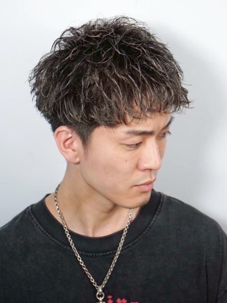ラフなツイストショート