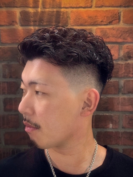 skin fade / barber / Perm