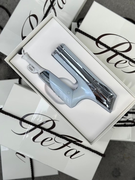 リファドライヤーが特別価格！男の髪に、本気の艶を。