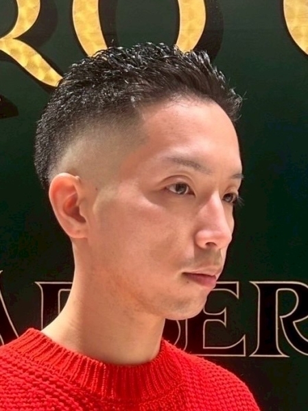 ハイフェードで魅せる鋭角スタイル