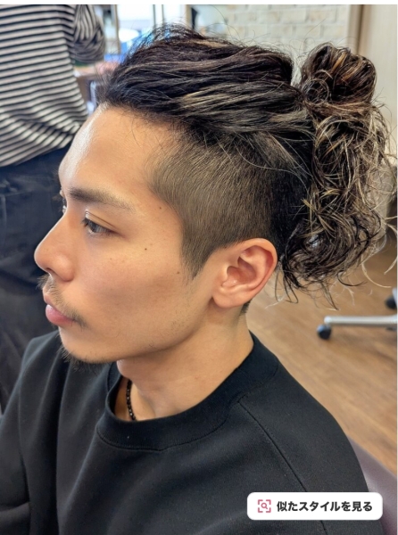 型男捲髮小馬尾