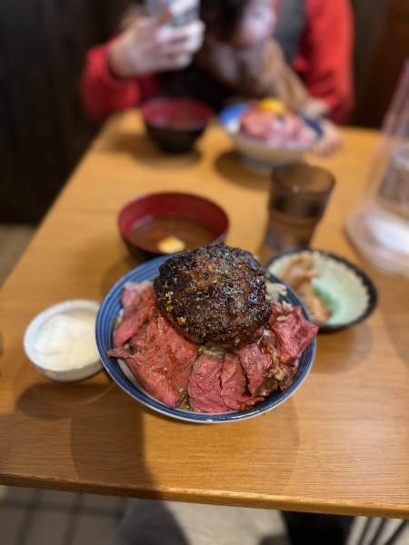 肉全部乗せ丼