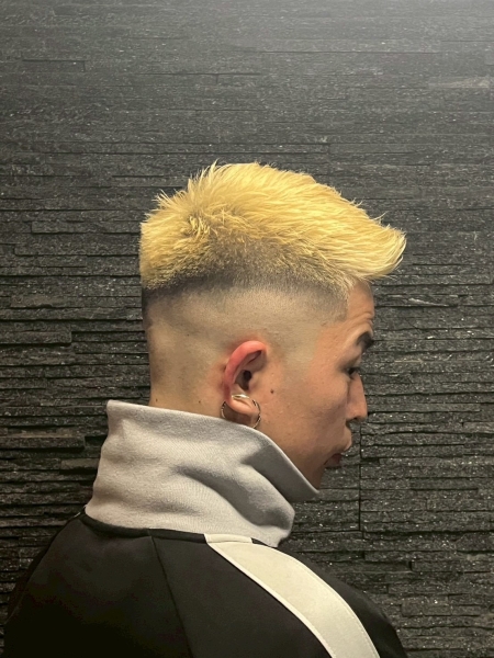 金髪フェザーアップ