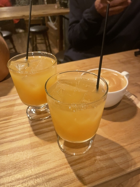 休日は、カフェに良く行きます