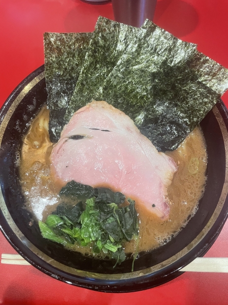 家系ラーメン食べました