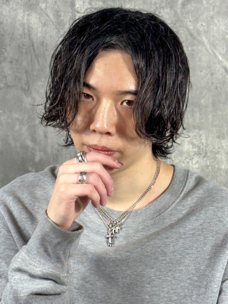 直毛男性が感動する柔らかパーマ