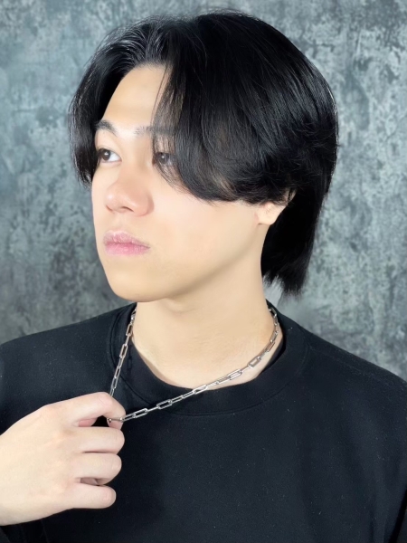 モテる黒髪センターパートが人気の理由