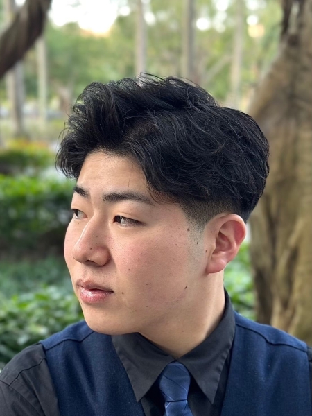 できる男は首元で差をつける。テーパーフェードの清潔感