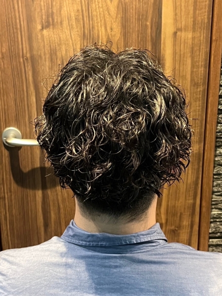 秋の垢抜けヘア！スパイラルパーマで印象チェンジ