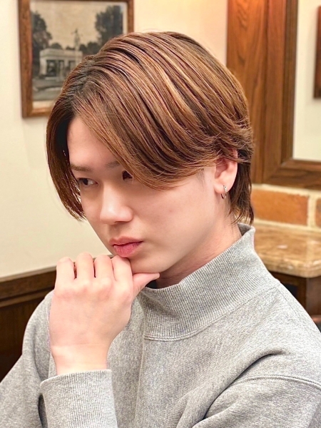 大人の魅力を引き出すナチュラルセンターパート