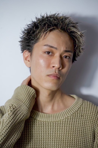 個性際立つスパイキーショートメッシュ