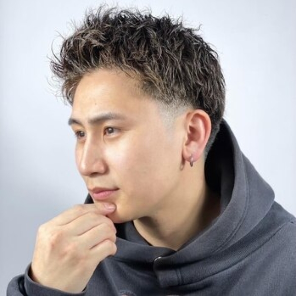 立体感とキレをまとえる ショートツイストスパイラルで魅せる最旬スタイル