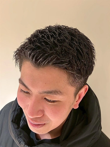 忙しい男性に選ばれる浜松町の理容室カット