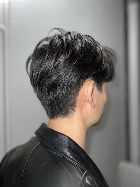 大人の色気を作るセンターパート術