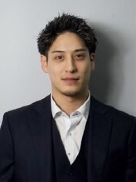 自然なメンズショート