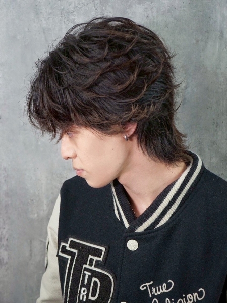 12月、色気を纏うウルフヘア