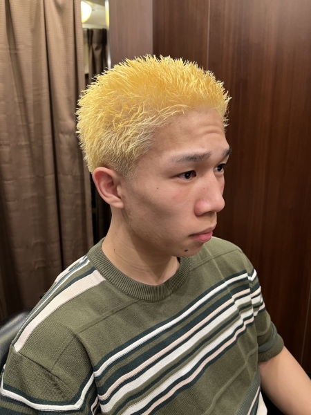 ブリーチ×バズで夏先取りヘア