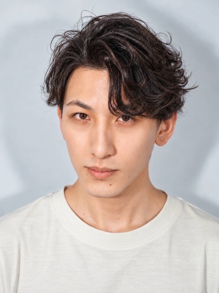上野でおすすめのメンズフェザーパーマ