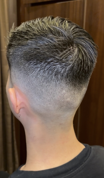 清潔感と立体感をつくるフェードスタイル