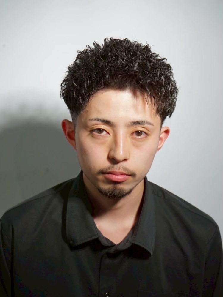 アップバングショート