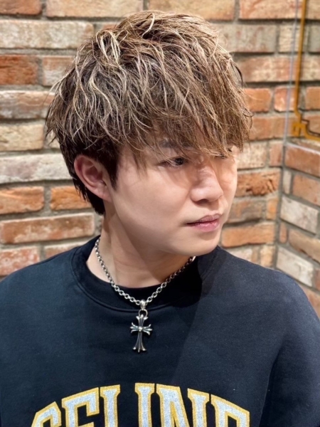 束感が映えるツイストパーママッシュ