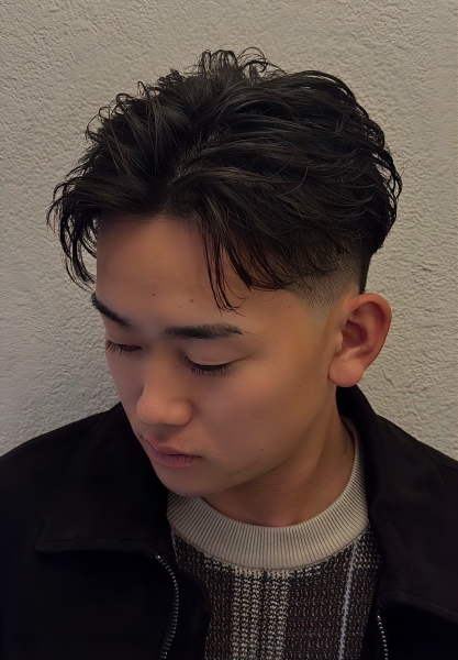 フェザーパーマで作る柔らか束感ヘア