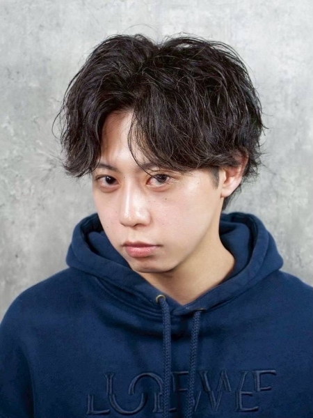 自然に決まる大人のシャドウパーマ