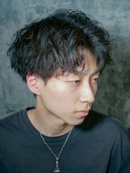 忙しい大人の男にこそ似合う、ソフトツイスパの魅力