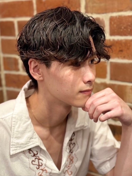 軽さが映えるフェザーパーマ