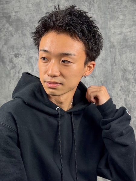  自然体で男らしいショートツイストスパイキー