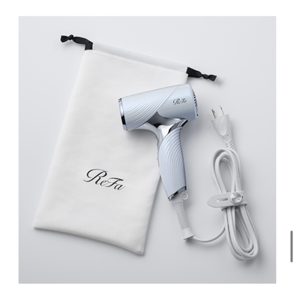 髪を守りながら速く乾かす、リファドライヤーSEの性能について