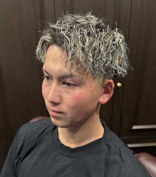 仙台でホワイトメッシュしたい方！お任せ下さい！