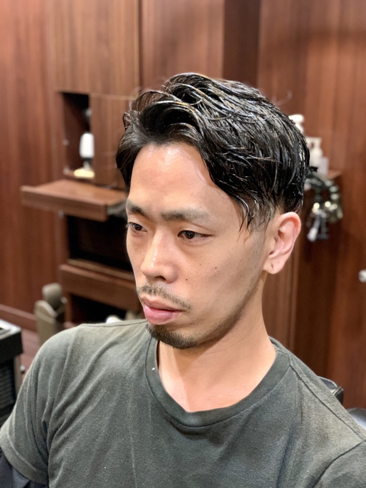 池袋ゆるぱーツーブロックフェーディー ヘアカタログ 高級理容室 床屋 ヒロ銀座ヘアーサロン