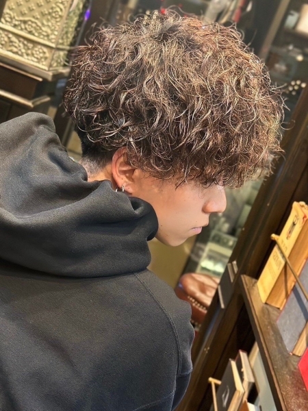 無造作にキマる強めツイストスパイラル