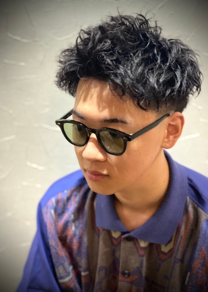 無造作アップバングの魅力