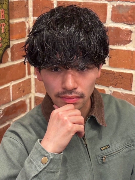 雰囲気出る波巻きパーマ