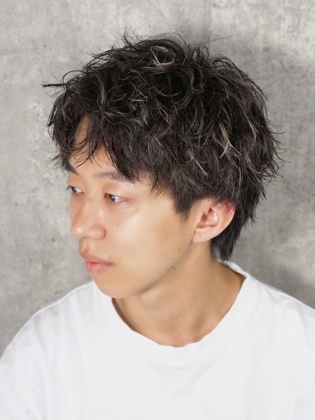 立体感際立つ◎メッシュ×ツイストスパイラルパーマ