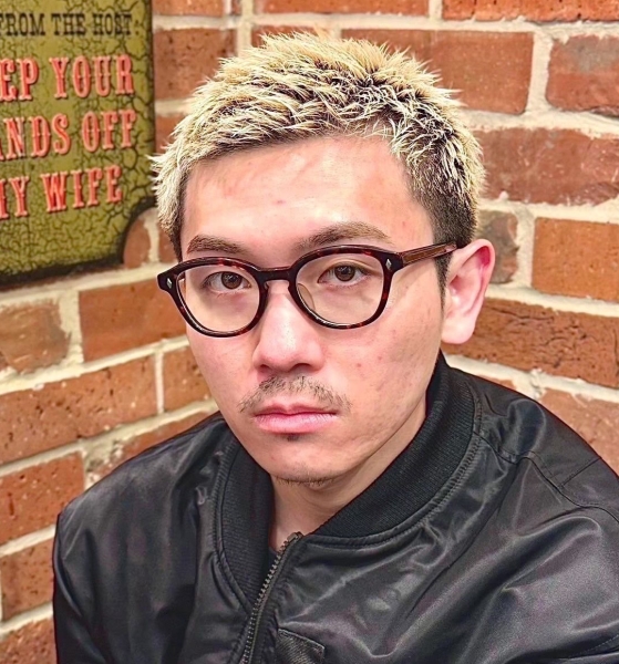 存在感抜群の金髪ショート