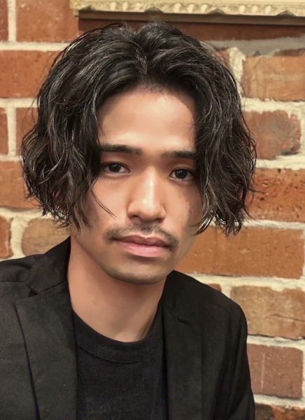 やわらかさ漂う藤井風パーマ