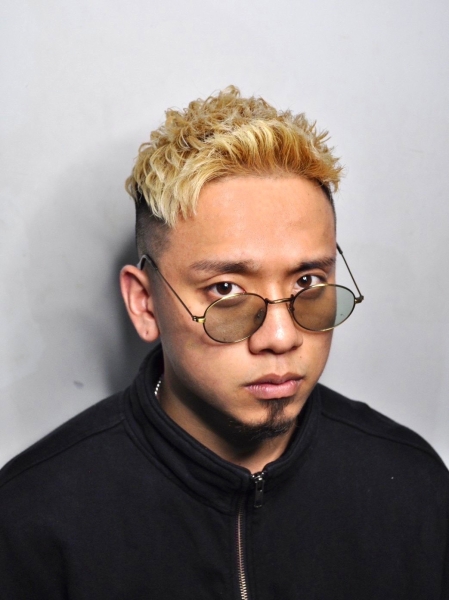 爽やかな金髪フェードがカッコいい！